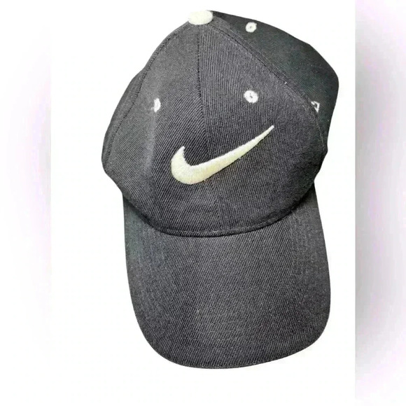 Nike Golf Hat Black with White Swoosh, Adjustable Velcro Strap - Picture 1 of 3